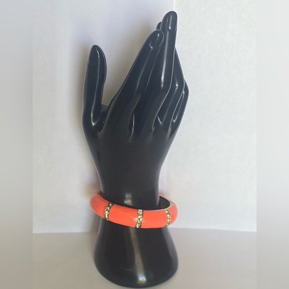 J.CREW ORANGE ENAMEL & RHINESTONE OVAL BANGLE HINGED BRACELET - Picture 2 of 13